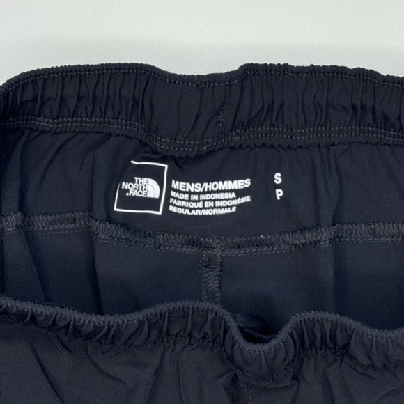The North Face Men's Class V Pathfinder Pull On Short - 7" Black - Picture 8 of 11